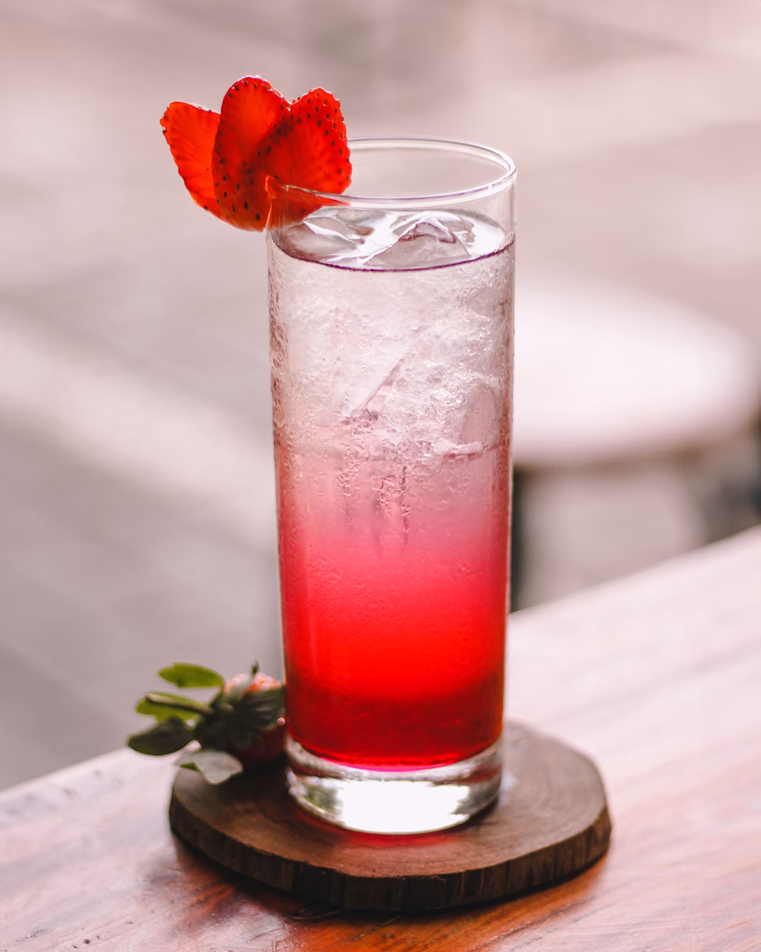 sloe gin berry highball with elderflower